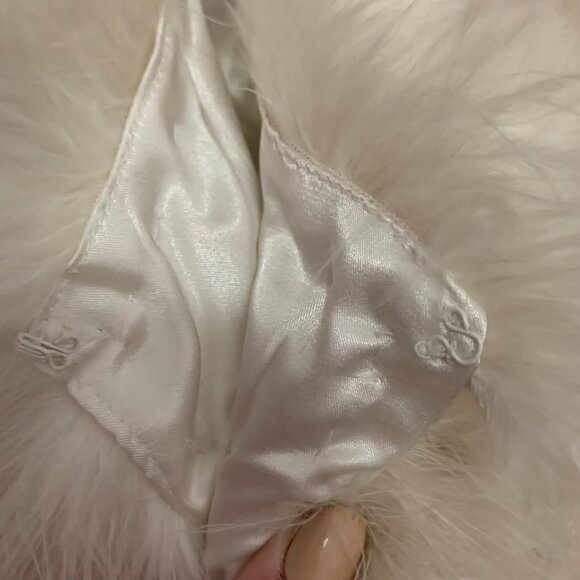 Womens White/Tan 100% Feather Sleeveless Vest Size M Boho Gypsy By Love Culture - Picture 7 of 7